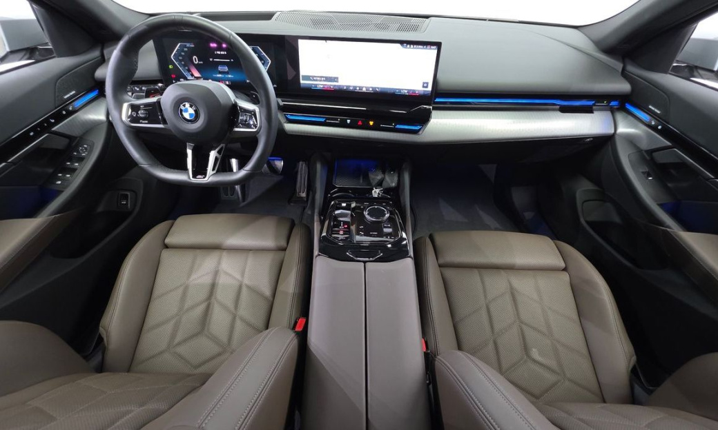 BMW 5-Series 520i M Sport, 2024