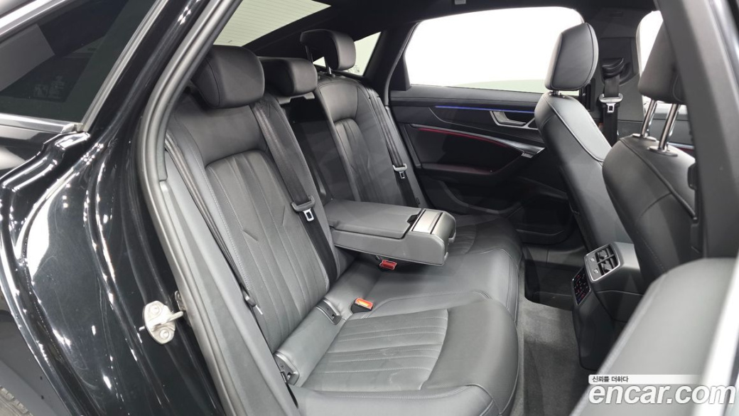 Audi A6 45 TFSI Quattro Premium, 2023
