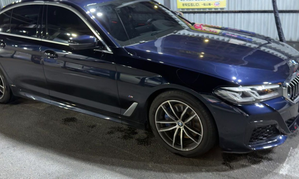 BMW 5-Series 520i M Sport, 2023
