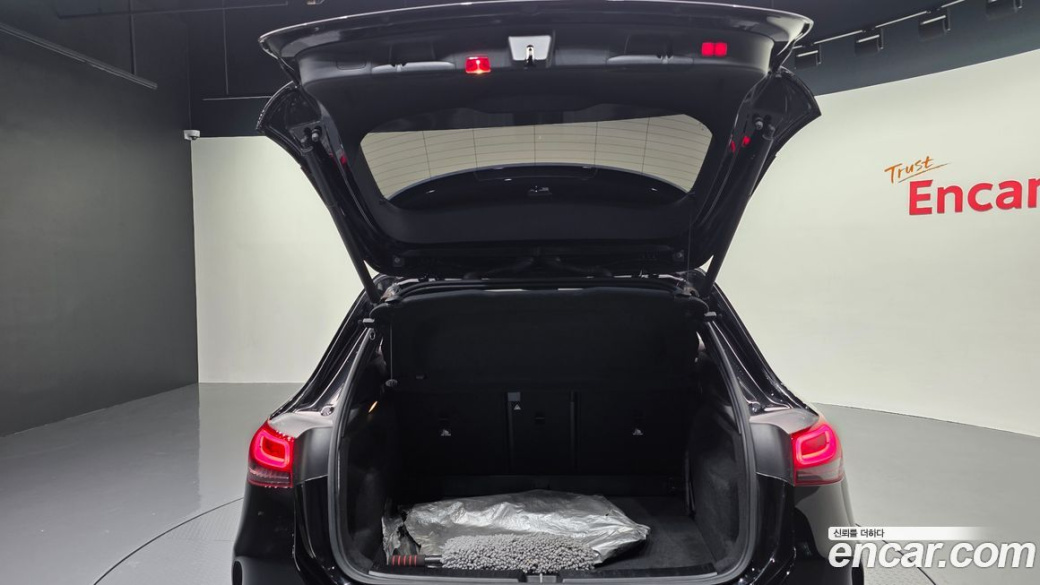 Mercedes-Benz GLA-Class GLA250 4MATIC, 2022