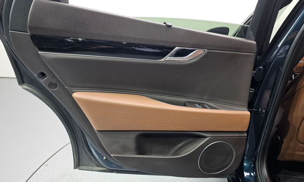 Genesis G80 Gasoline 2.5 Turbo AWD, 2022