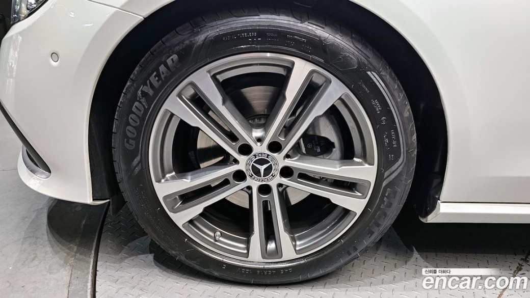 Mercedes-Benz E-Class E250 Avantgarde, 2023