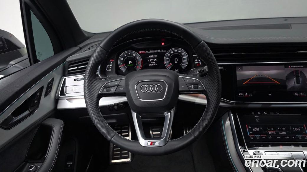 Audi Q7 55 TFSI Quattro Premium, 2025