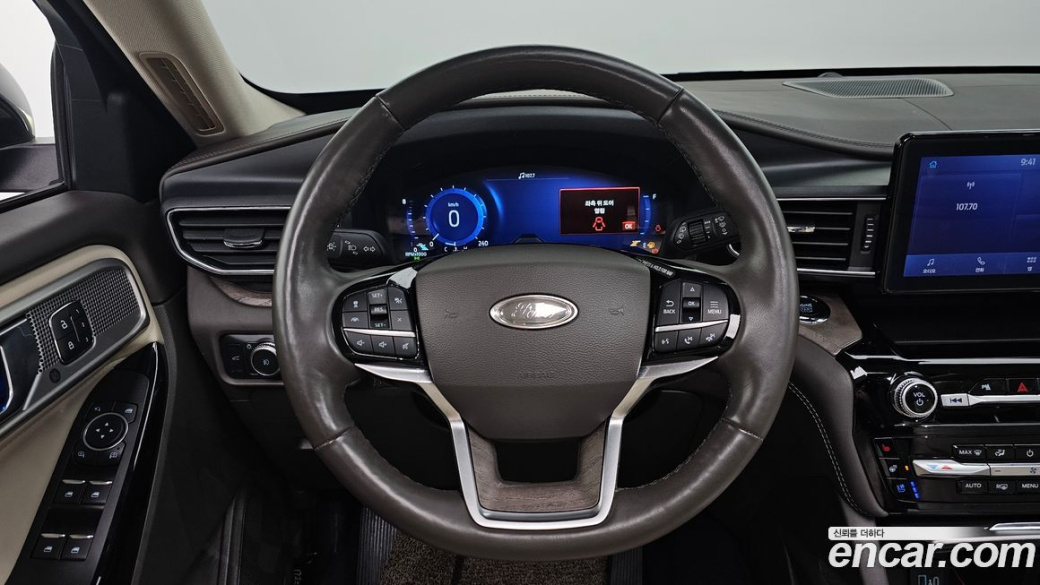 Ford Explorer 3.0 Platinum 4WD, 2022