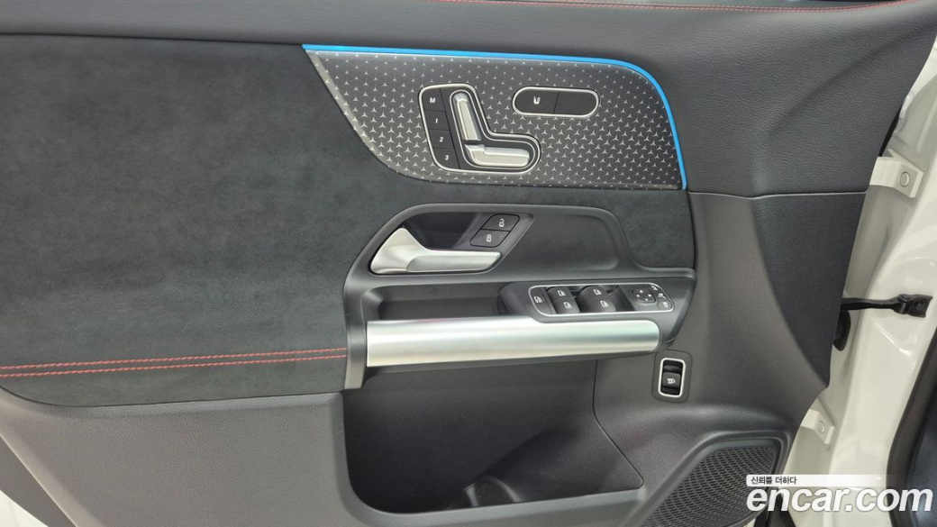 Mercedes-Benz GLA-Class GLA250 4MATIC, 2026