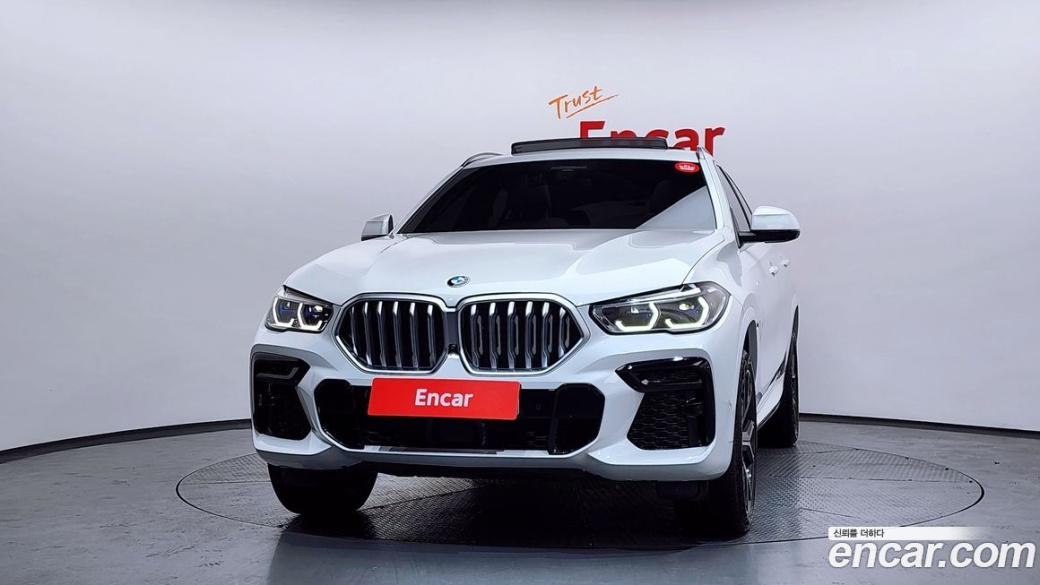 BMW X6 xDrive40i M Sport, 2023