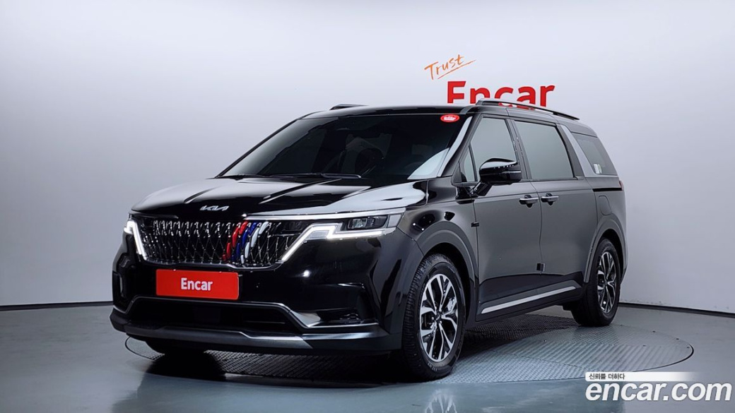 Kia Carnival 9-Seater Signature, 2023