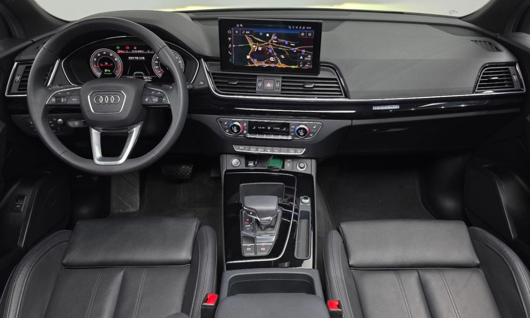 Audi Q5 45 TFSI Quattro Premium, 2024