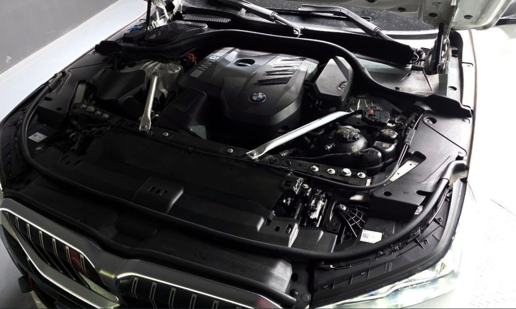 BMW 5-Series 530i xDrive M Sport, 2024