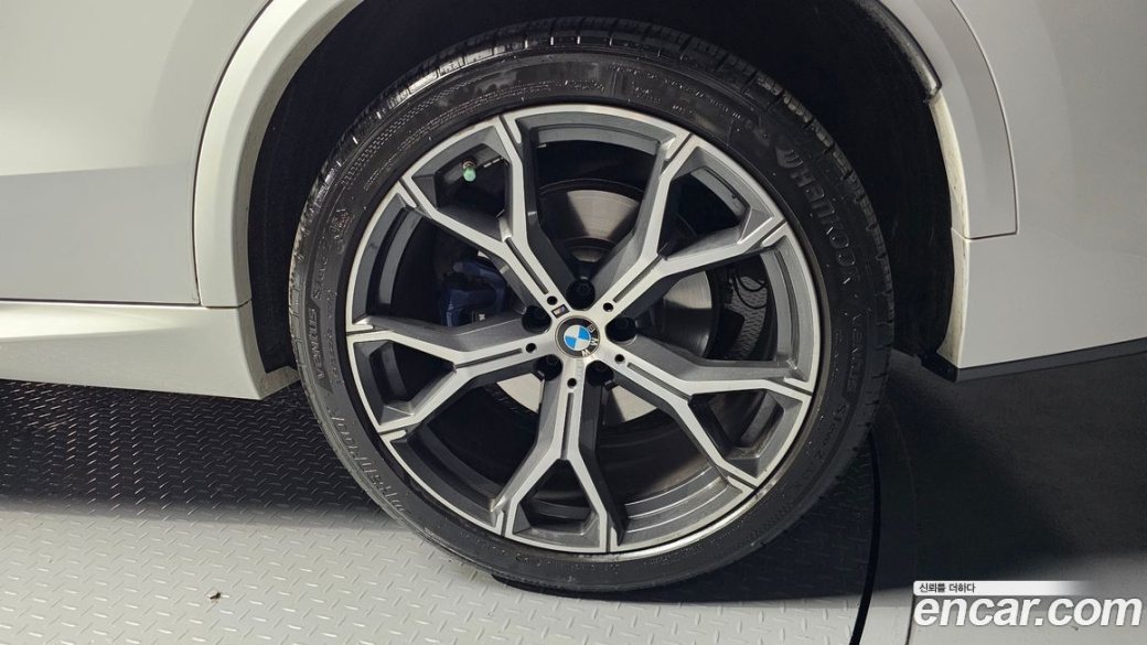 BMW X5 xDrive 40i M Sport, 2024