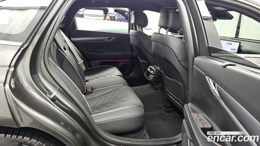 Genesis G80 Gasoline 2.5 Turbo AWD, 2025