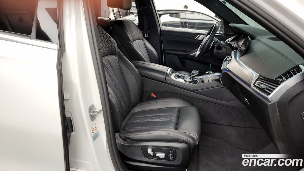 BMW X6 xDrive40i M Sport, 2023