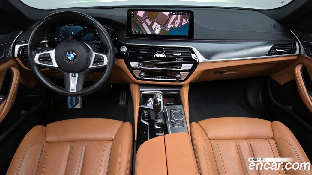 BMW 5-Series 520i M Sport, 2022