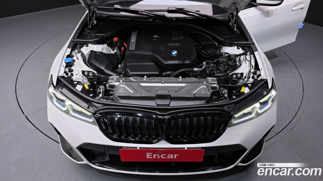 BMW 3-Series 320i M Sport, 2023