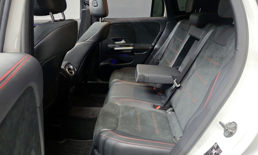 Mercedes-Benz GLA-Class GLA250 4MATIC, 2022