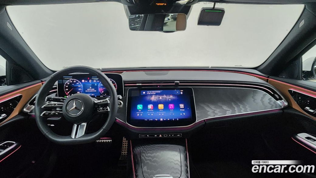 Mercedes-Benz E-Class E200 AMG Line, 2026