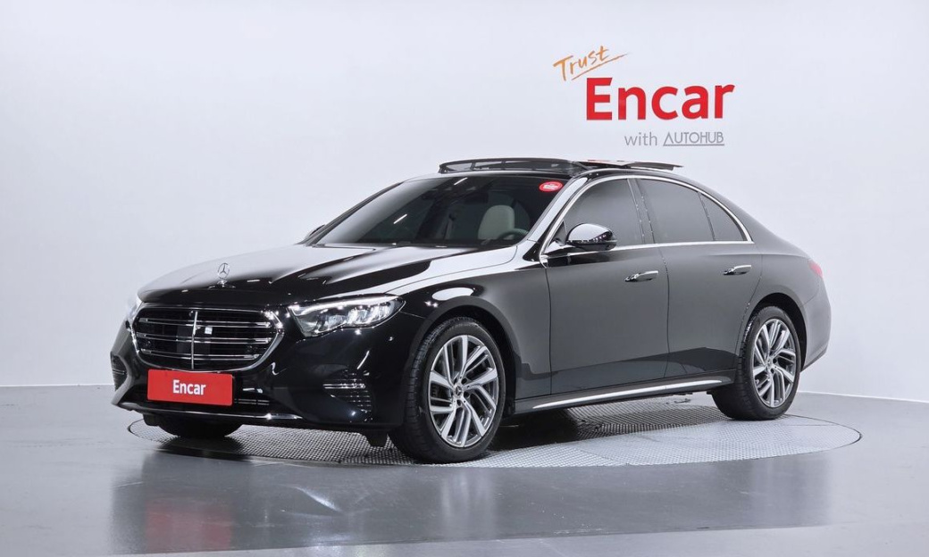 Mercedes-Benz E-Class E220d 4MATIC Exclusive, 2024