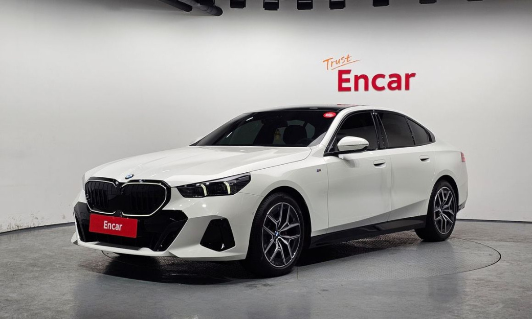 BMW 5-Series 520i Special Edition, 2024