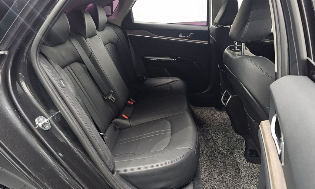Kia K5 2.0, 2022