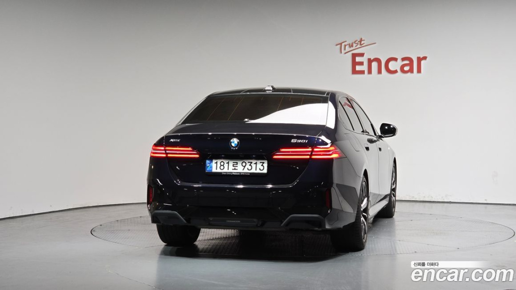 BMW 5-Series 530i xDrive M Sport, 2024
