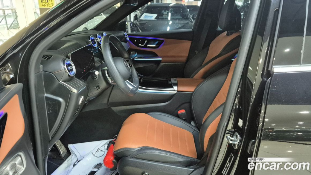 Mercedes-Benz GLC-Class GLC300 4MATIC AMG Line, 2025