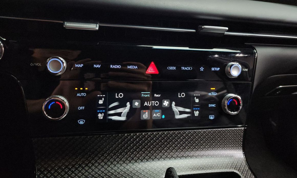 Genesis G80 Gasoline 2.5 Turbo AWD, 2025