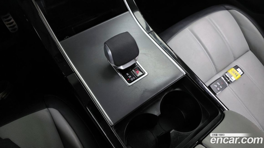 Land Rover Range Rover Evoque P250 Dynamic SE, 2024