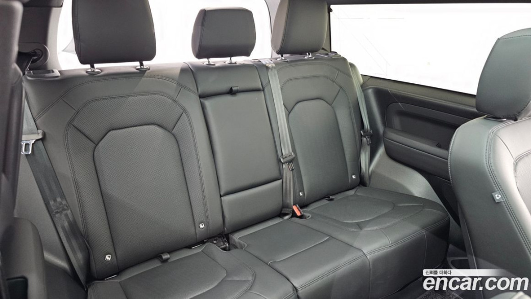 Land Rover Defender 90 D250 X-Dynamic SE, 2025