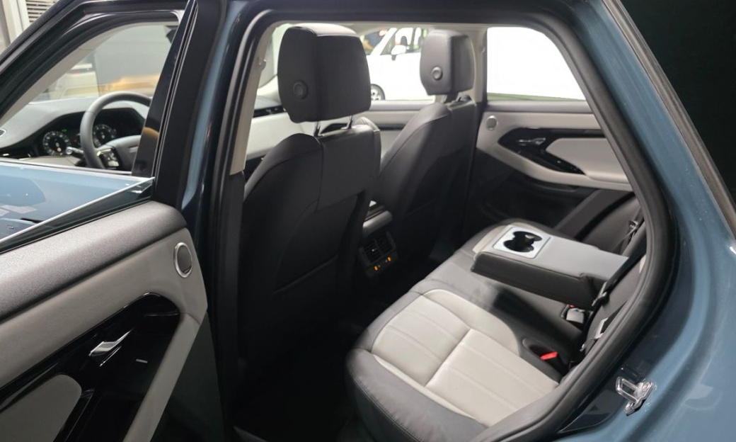 Land Rover Range Rover Evoque P250 Dynamic SE, 2024