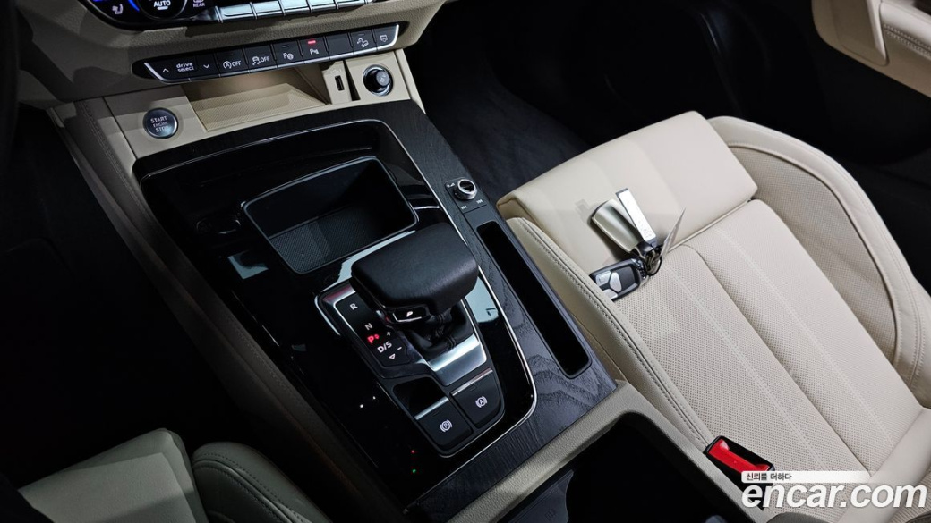 Audi Q5 45 TFSI Quattro Premium, 2023