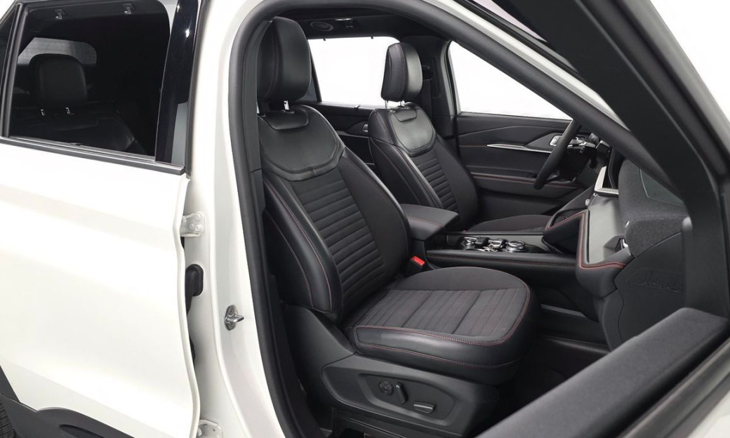 Ford Explorer 2.3 ST-Line 4WD, 2025