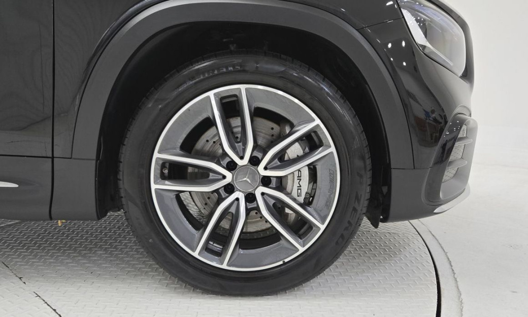 Mercedes-Benz GLB-Class AMG GLB35 4MATIC, 2025