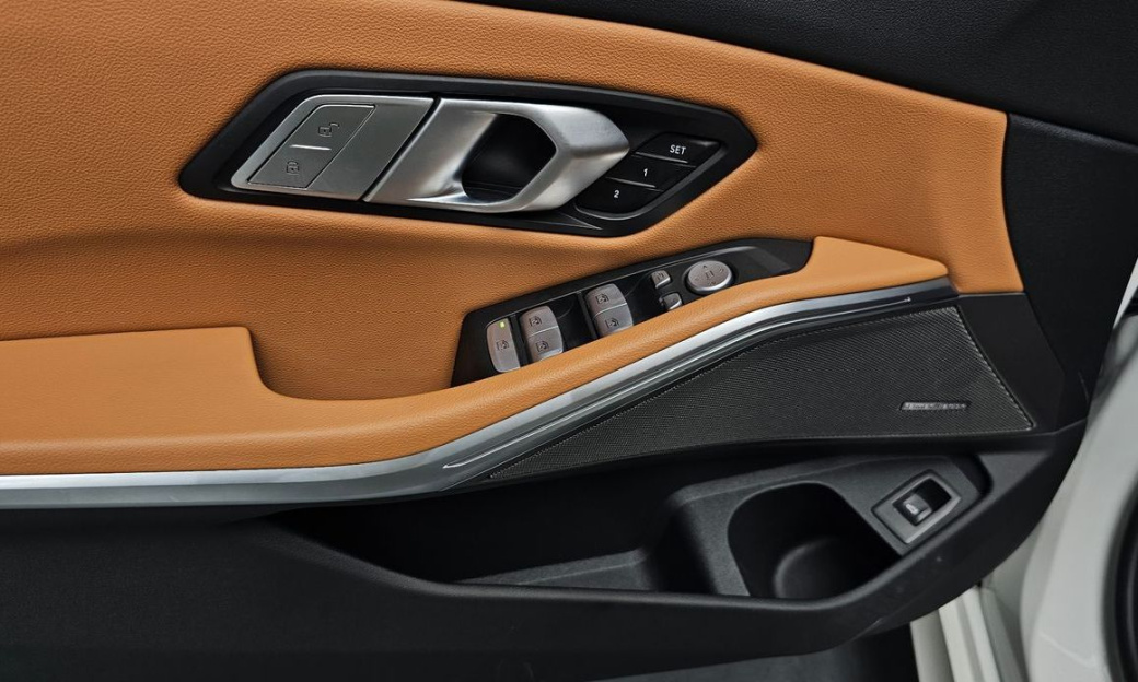 BMW 3-Series 320i M Sport, 2024