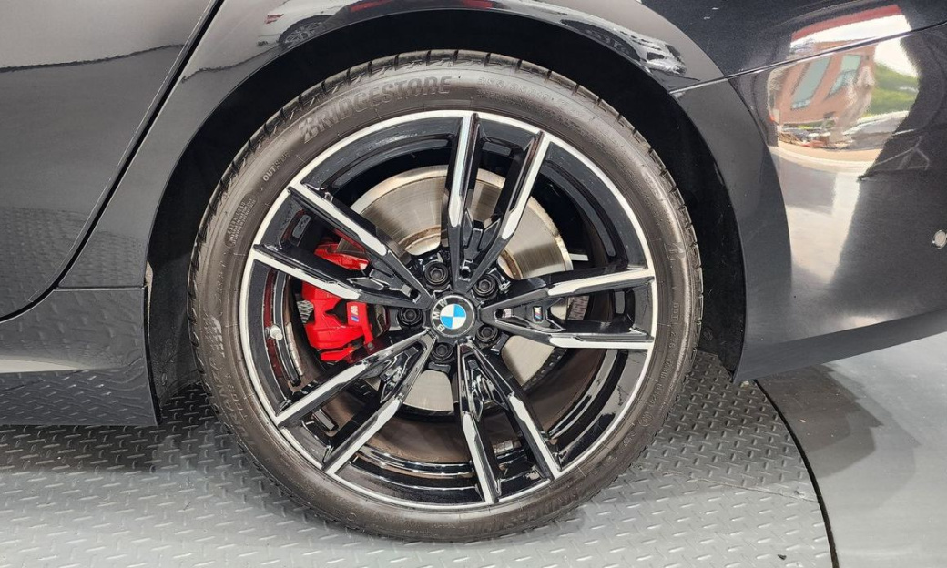 BMW 3-Series M340i Pro, 2024