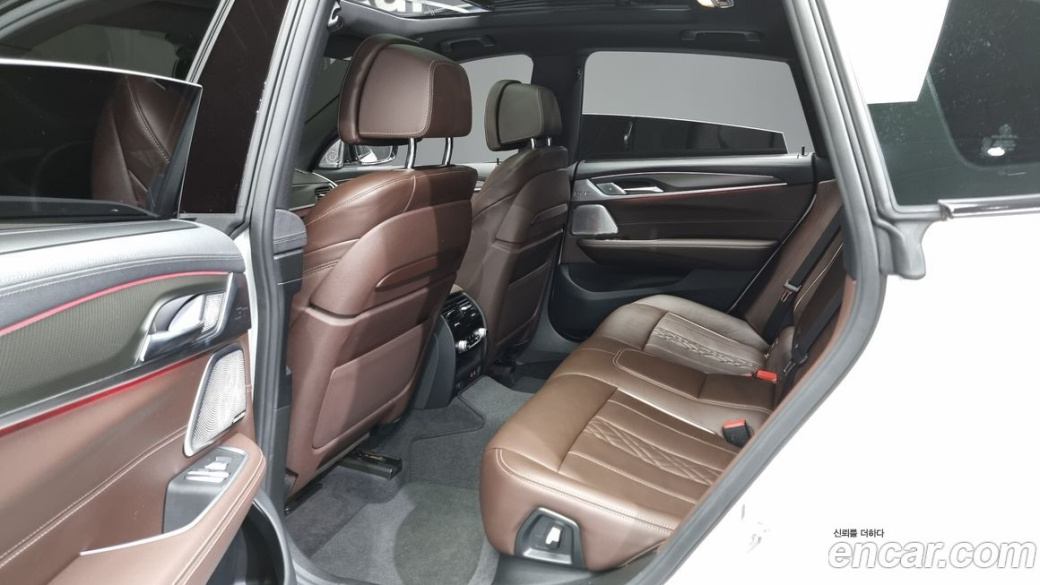 BMW Gran Turismo 640i xDrive M Sport, 2022