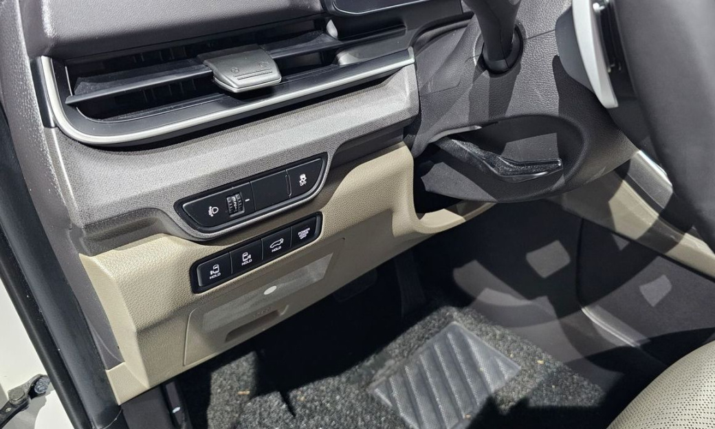 Kia Carnival 7-Seater Noblesse, 2024