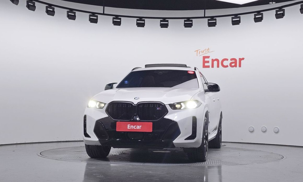 BMW X6 M60i, 2025