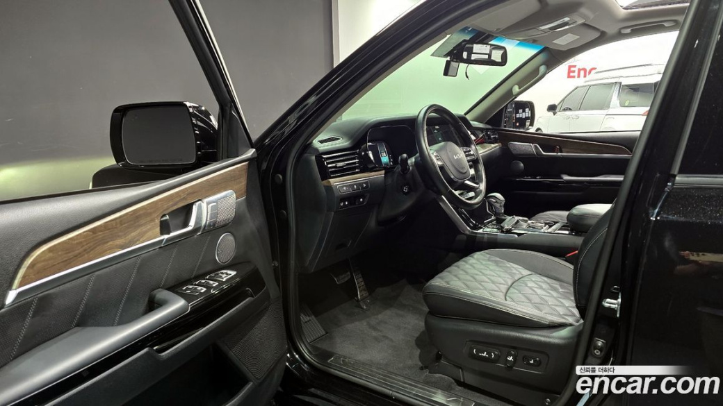 Kia Mohave Diesel 3.0 4WD 6-Seater, 2022
