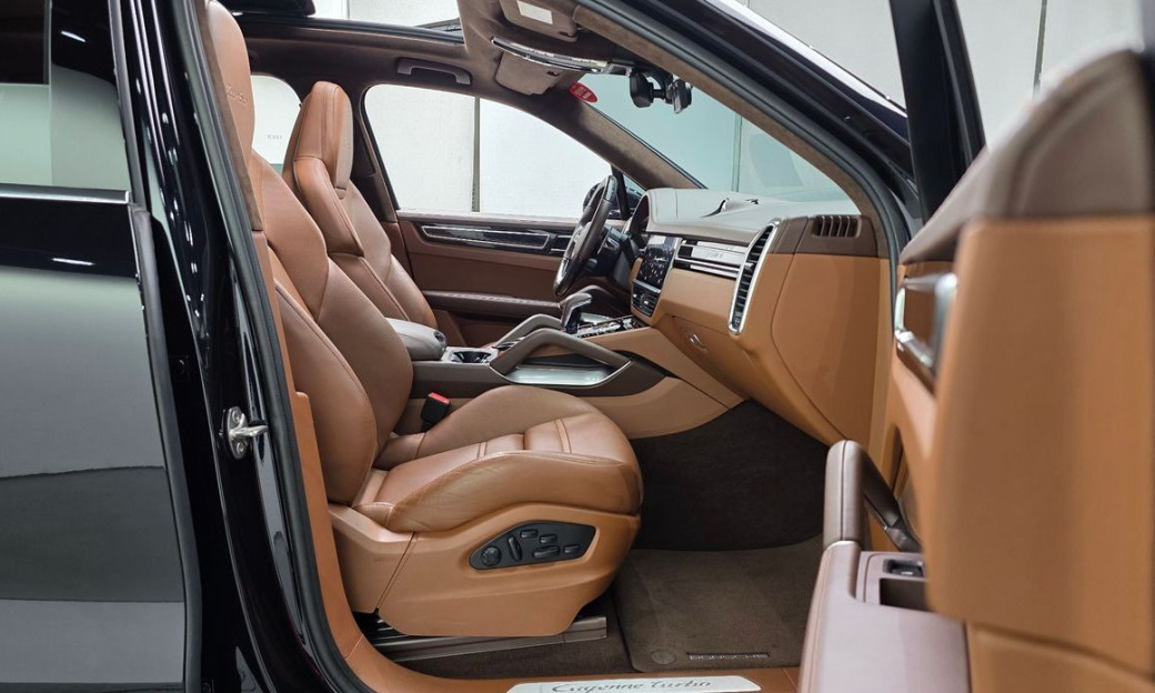Porsche Cayenne 4.0 Turbo, 2022