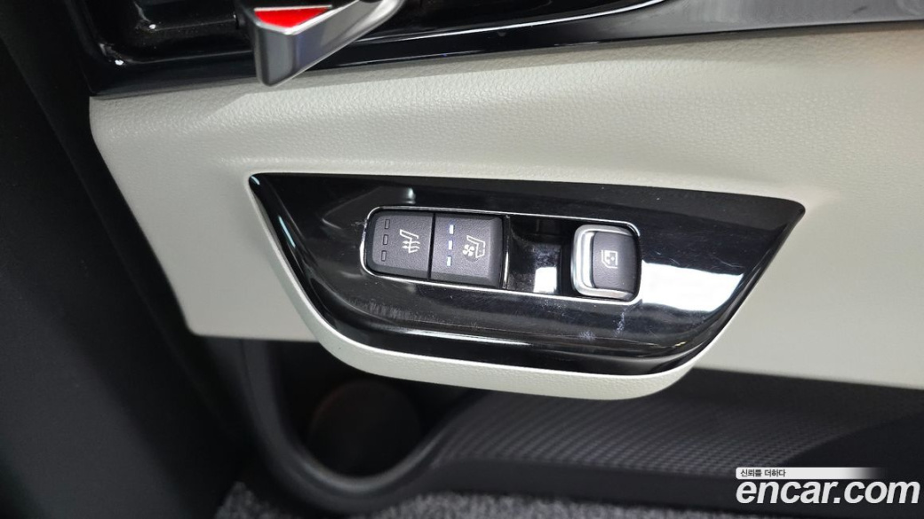 Kia Carnival 9-Seater Signature, 2023