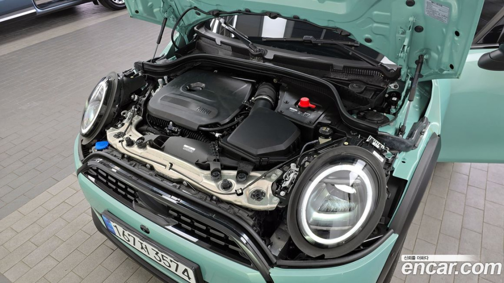 Mini Cooper 5Door Essential, 2025