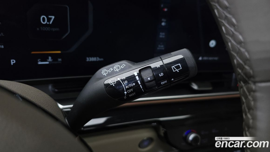 Kia Carnival 9-Seater Gravity, 2024