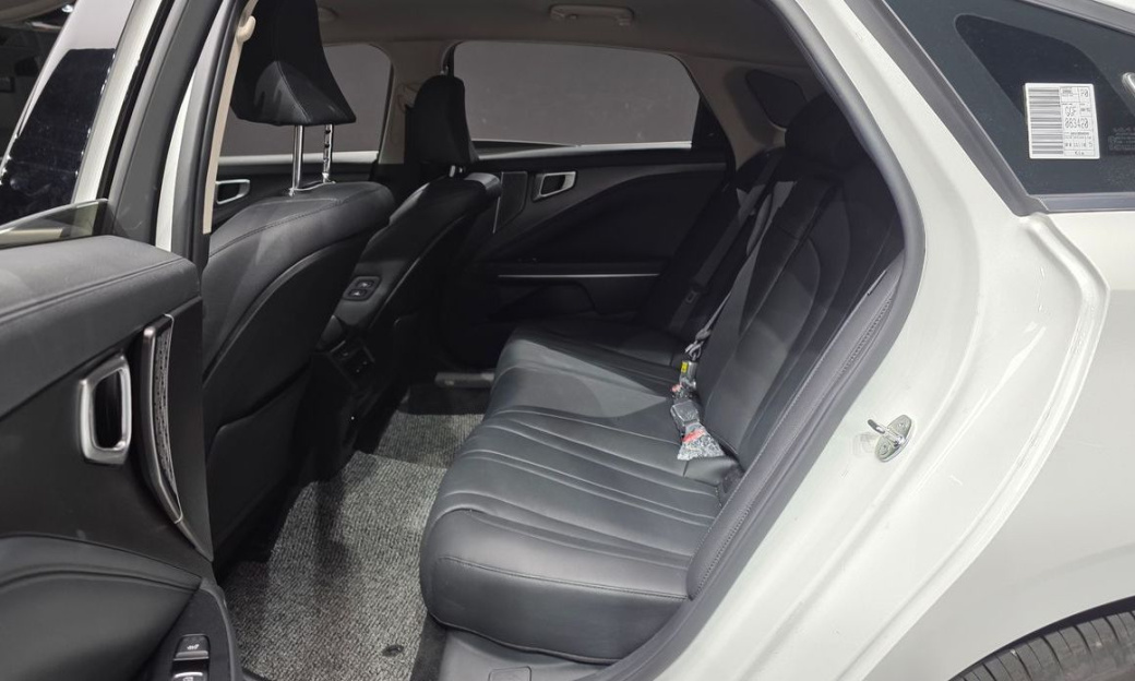 Kia K8 2.5 Gasoline 2WD, 2025
