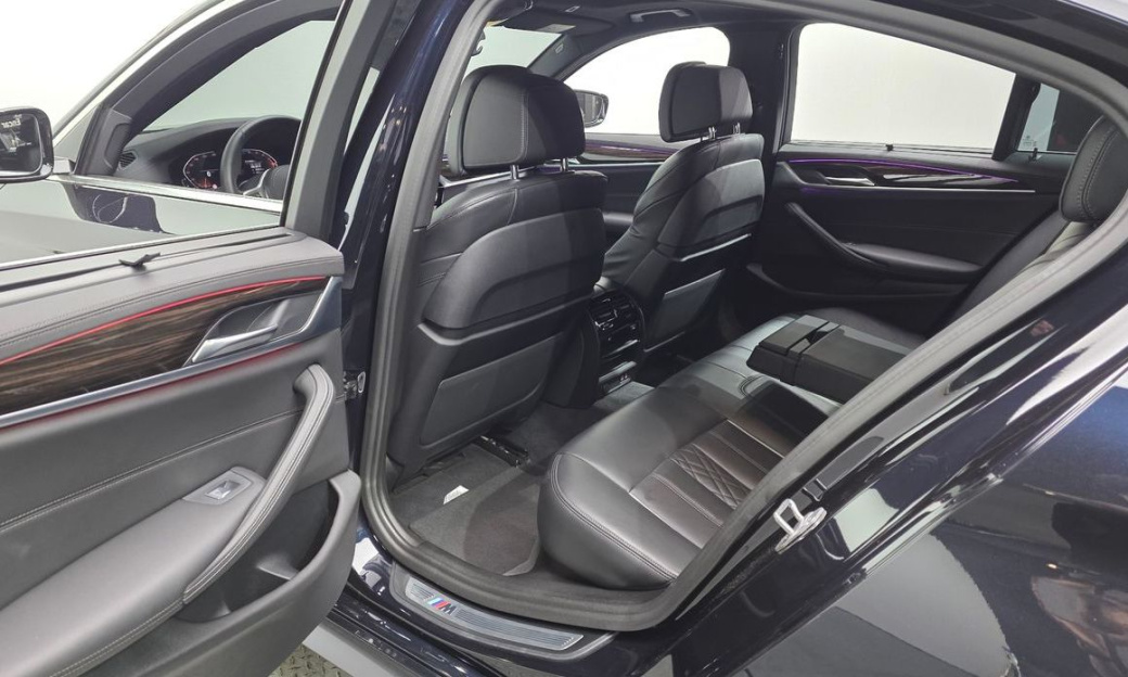 BMW 5-Series 523d M Sport, 2022