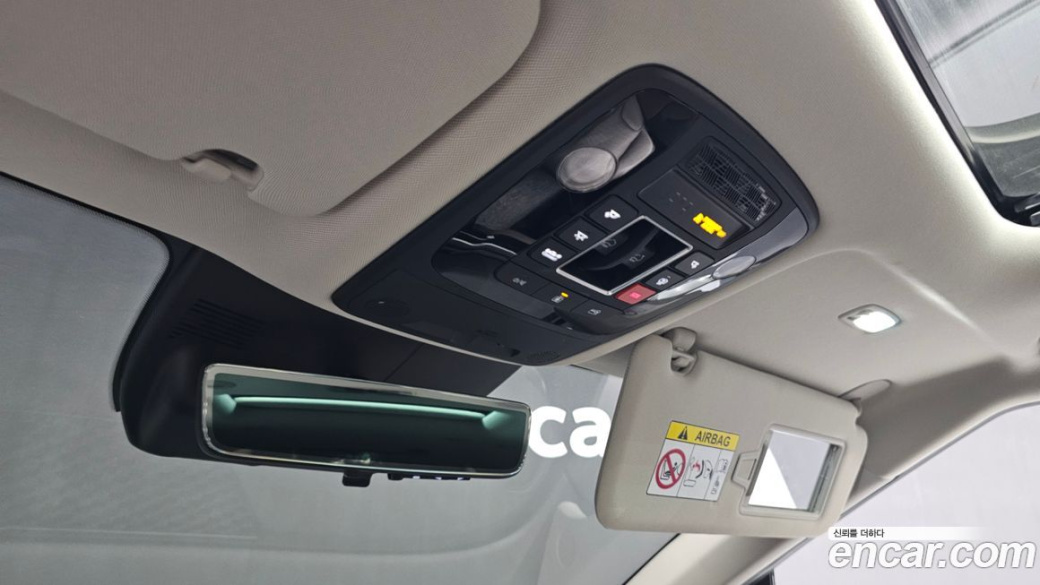 Kia Carnival 7-Seater Signature, 2025