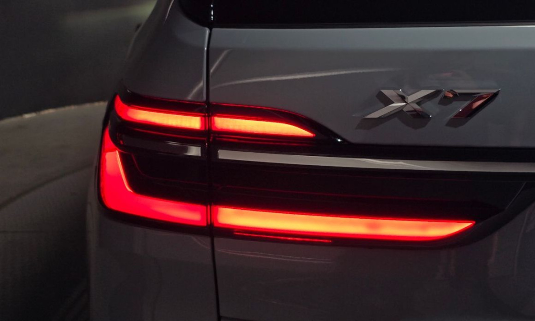 BMW X7 xDrive 40d M Sport 6STR, 2025