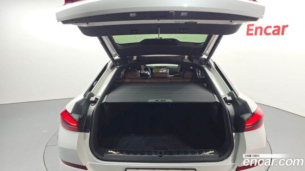 BMW X6 xDrive30d M Sport, 2024