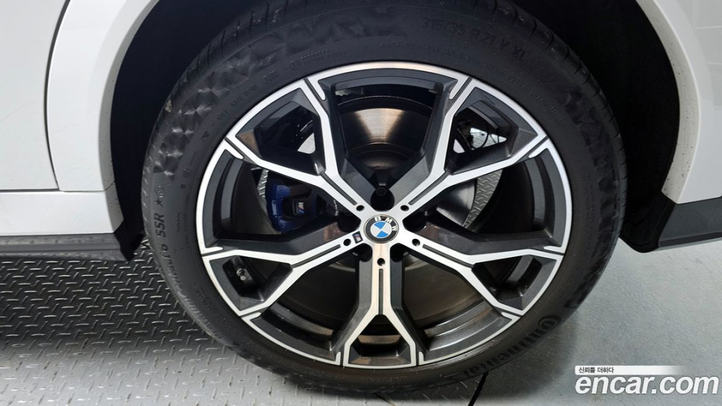 BMW X6 xDrive40i M Sport, 2022