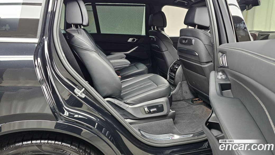 BMW X7 xDrive 40i M Sport 6STR, 2025