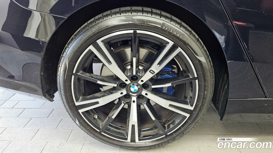 BMW 5-Series 530i xDrive M Sport, 2024